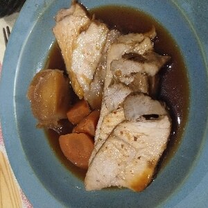 炊飯器で黒胡椒香る柔らか煮豚♩